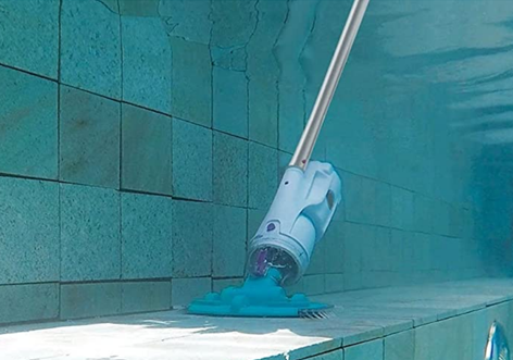 Vacuum Pool Hand held Telsa 30 (No Pole included)