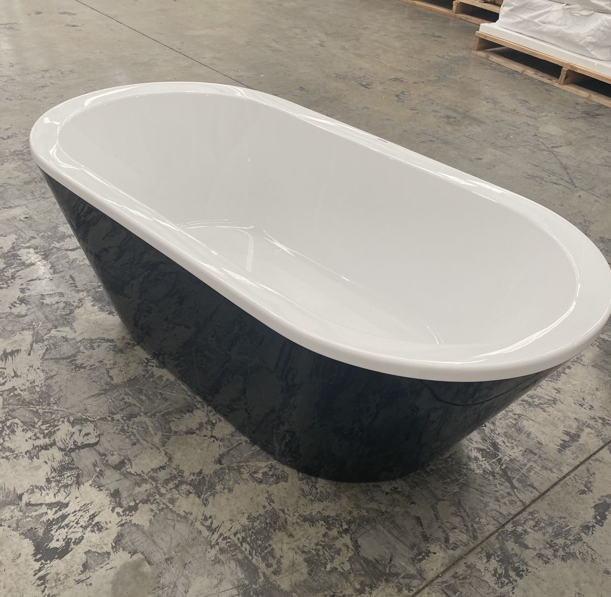 Lanark Bath Free Standing Kado Black and White
