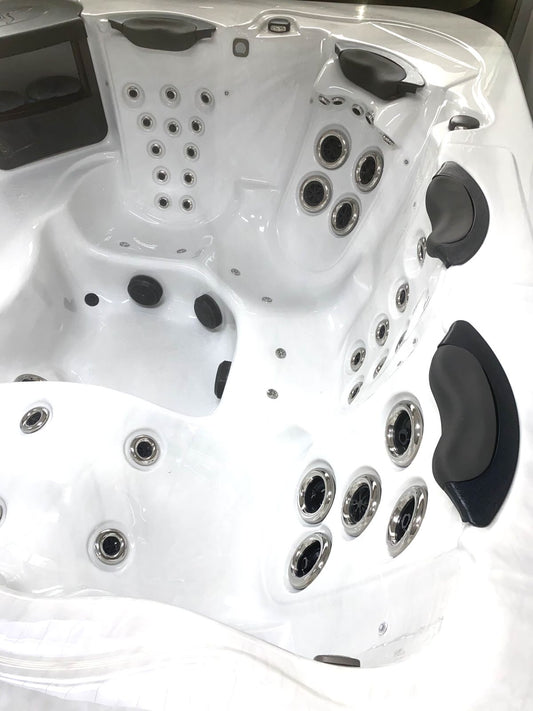 Bullfrog Headrest Black