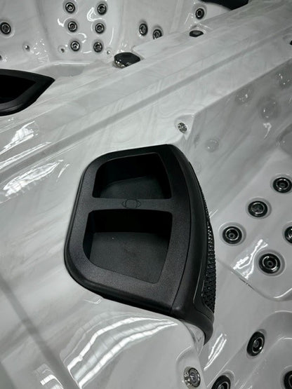 New Cyclone Skimmer Lid Black Drink & Phone Holder